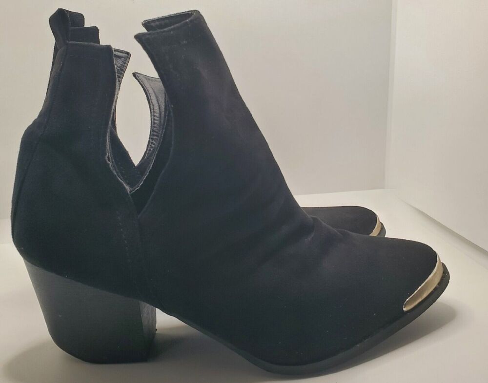 J. Adams Tess Women’s Black Ankle Boots Size 10 Small Scuff On Toe